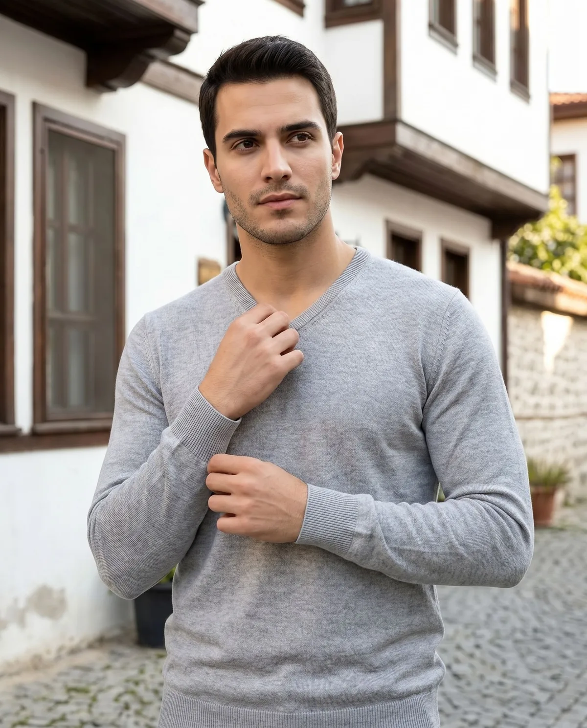 Grey V-Neck Fine Knit Sweater - 3